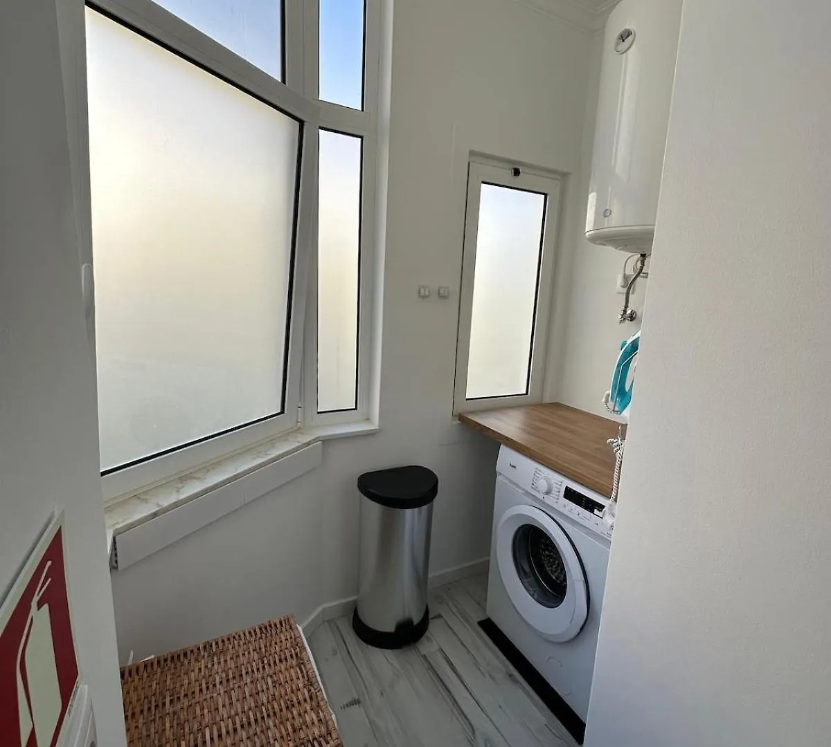 Amadora Flat 3 Apartment
