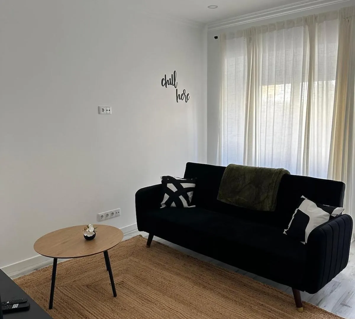 Amadora Flat 3 Apartment